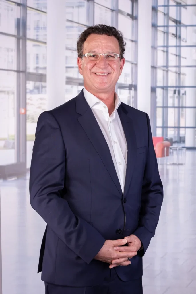 Das Bild zeigt den Vertriebsmanager Ralf Jäckle